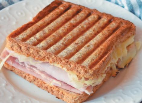 r-reuben-szendvics